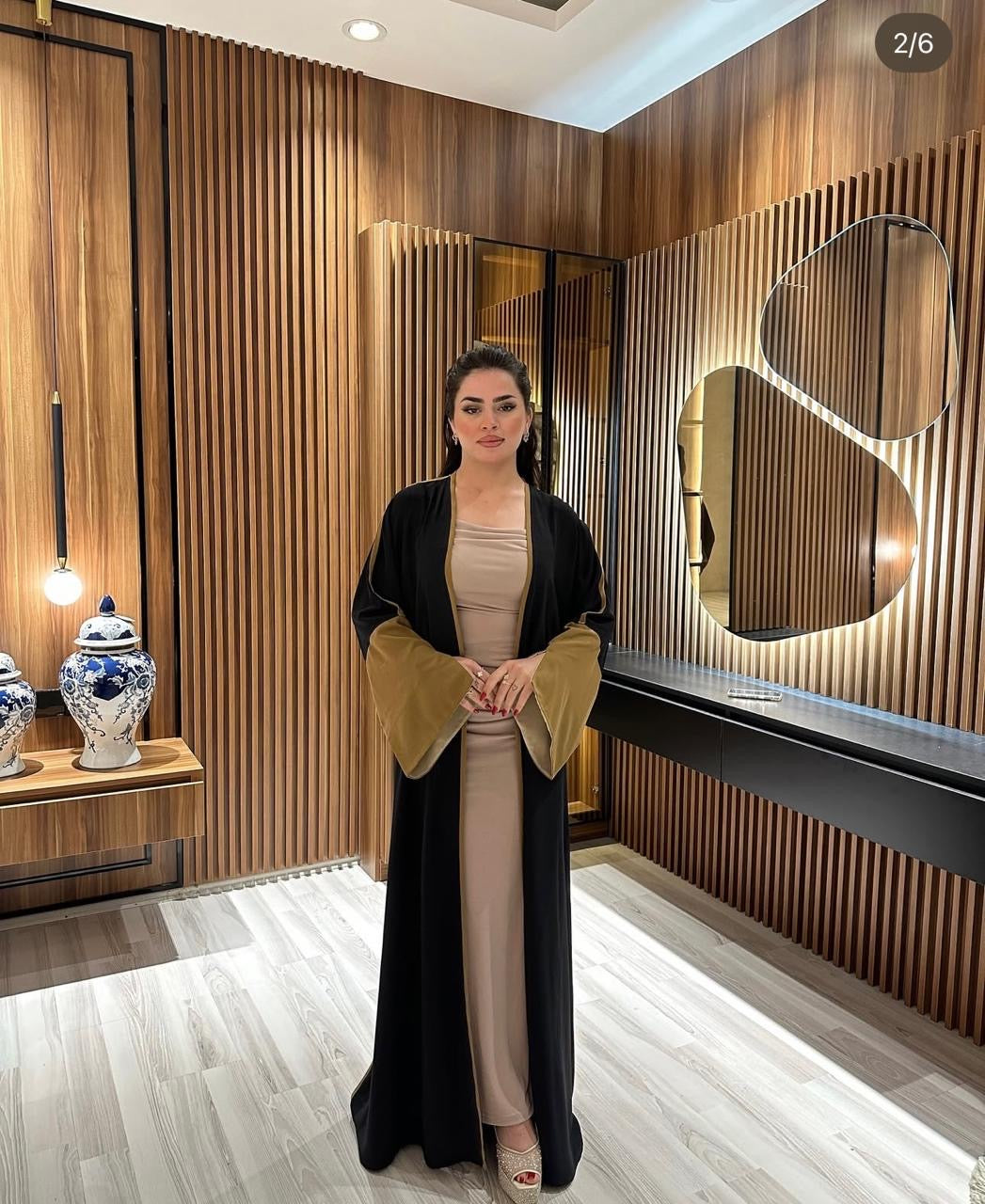 دراعة فراشة لون اسود – تصميم أنيق وعصري