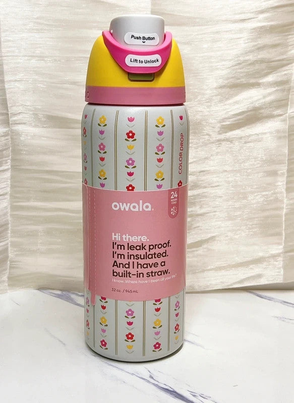 مج أولا حراري مع شفاط – تصميم لون أبيض بخطوط ورسومات وورد