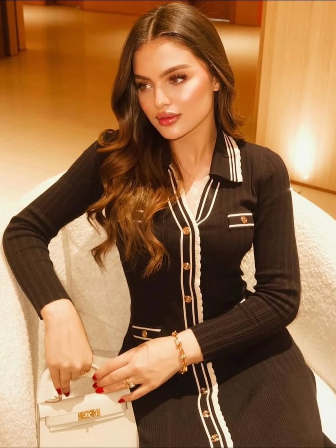 فستان ساندرو الشهير اللون النيلي